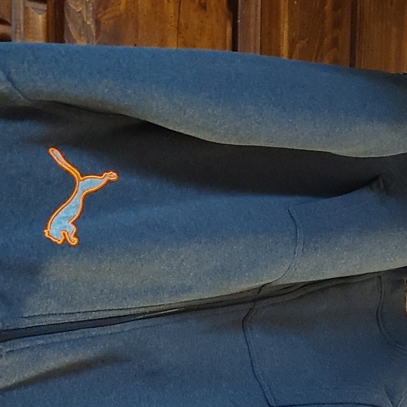 Men's Gray Puma Jacket size Large Style # 592230 - Picture 2 of 10